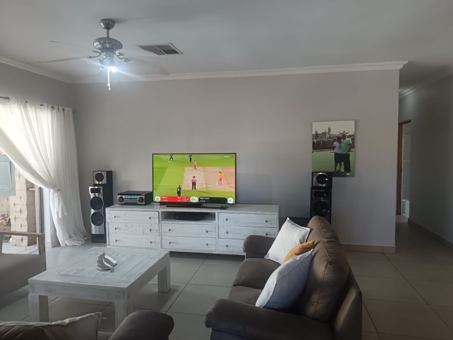 4 Bedroom Property for Sale in Hillcrest Northern Cape